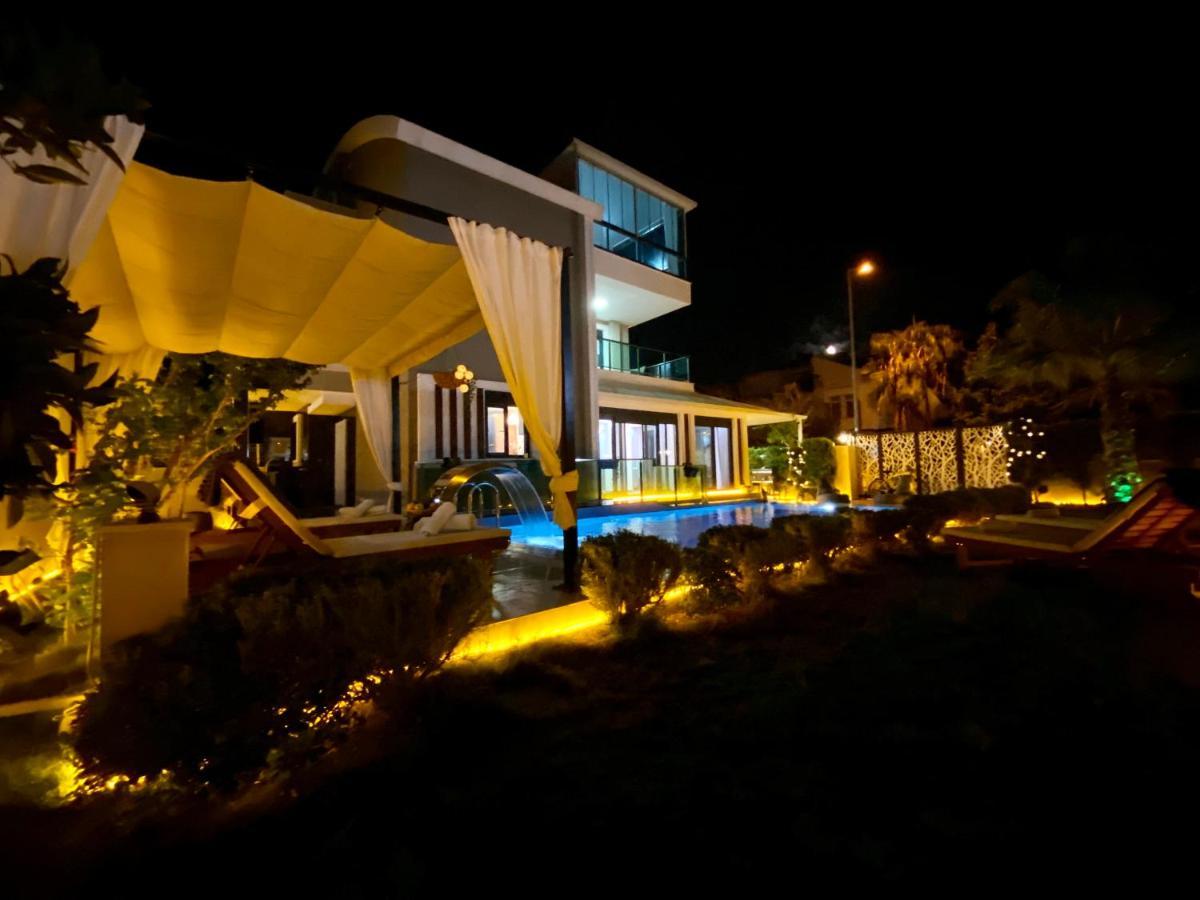 Villa Annabell1 With Swimming Pool And Jacuzzi, 3 Floors 贝莱克 外观 照片
