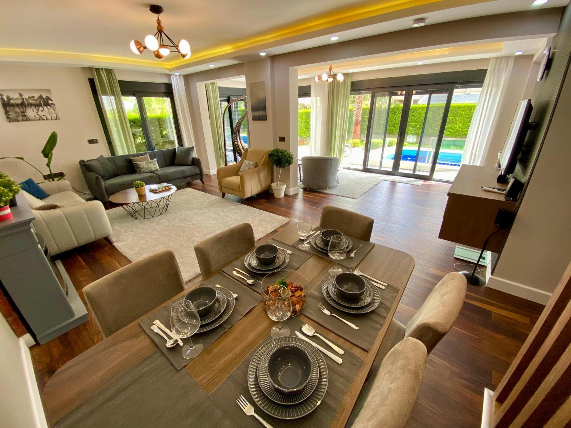 Villa Annabell1 With Swimming Pool And Jacuzzi, 3 Floors 贝莱克 外观 照片