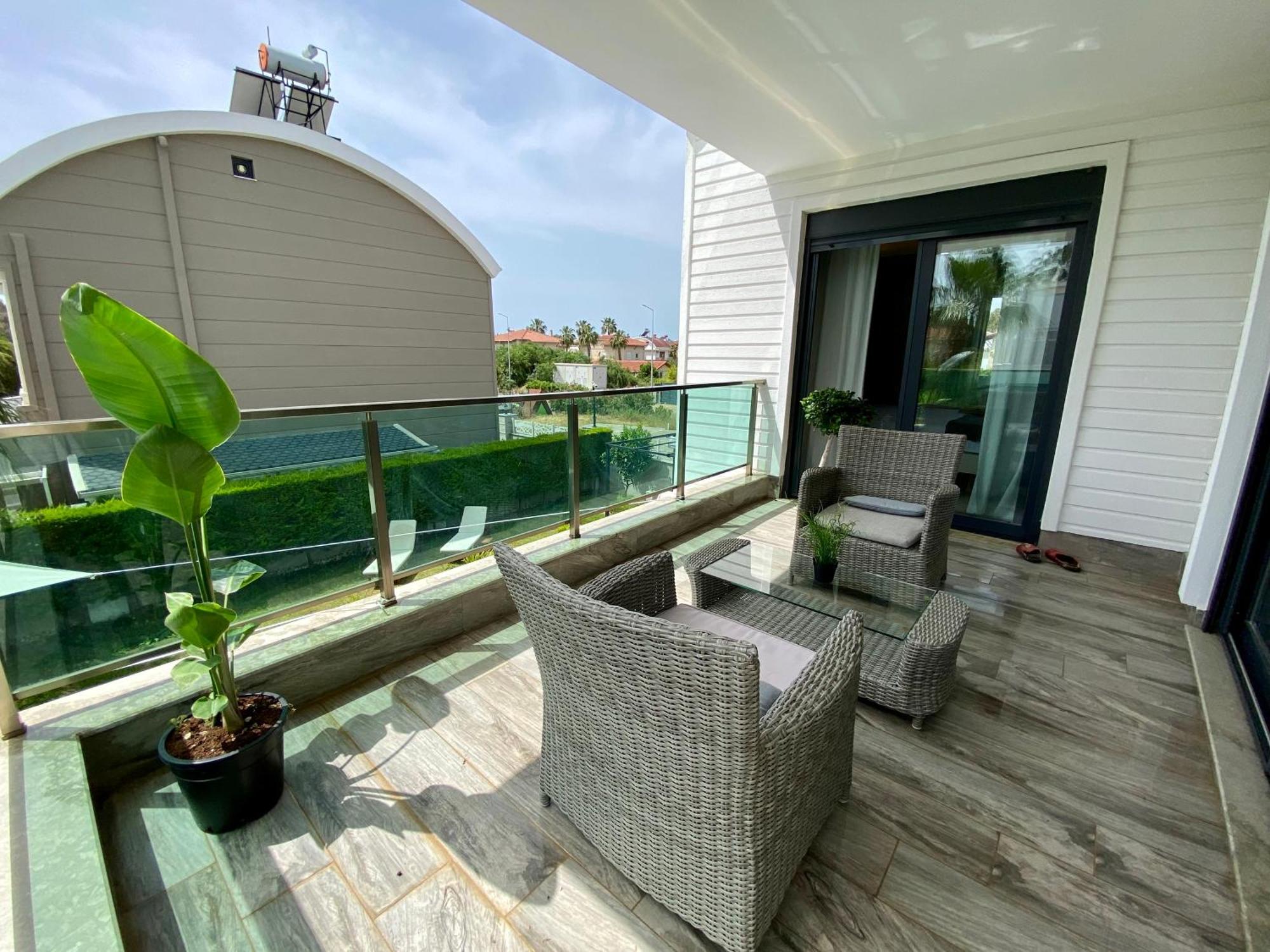 Villa Annabell1 With Swimming Pool And Jacuzzi, 3 Floors 贝莱克 外观 照片
