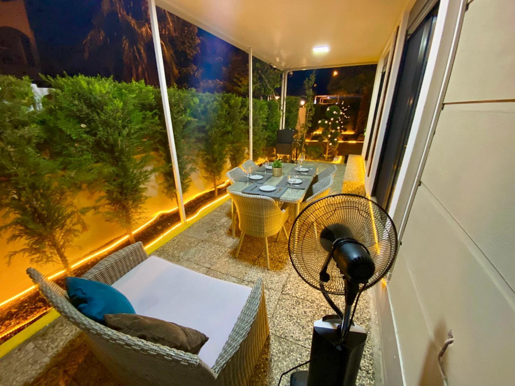 Villa Annabell1 With Swimming Pool And Jacuzzi, 3 Floors 贝莱克 外观 照片