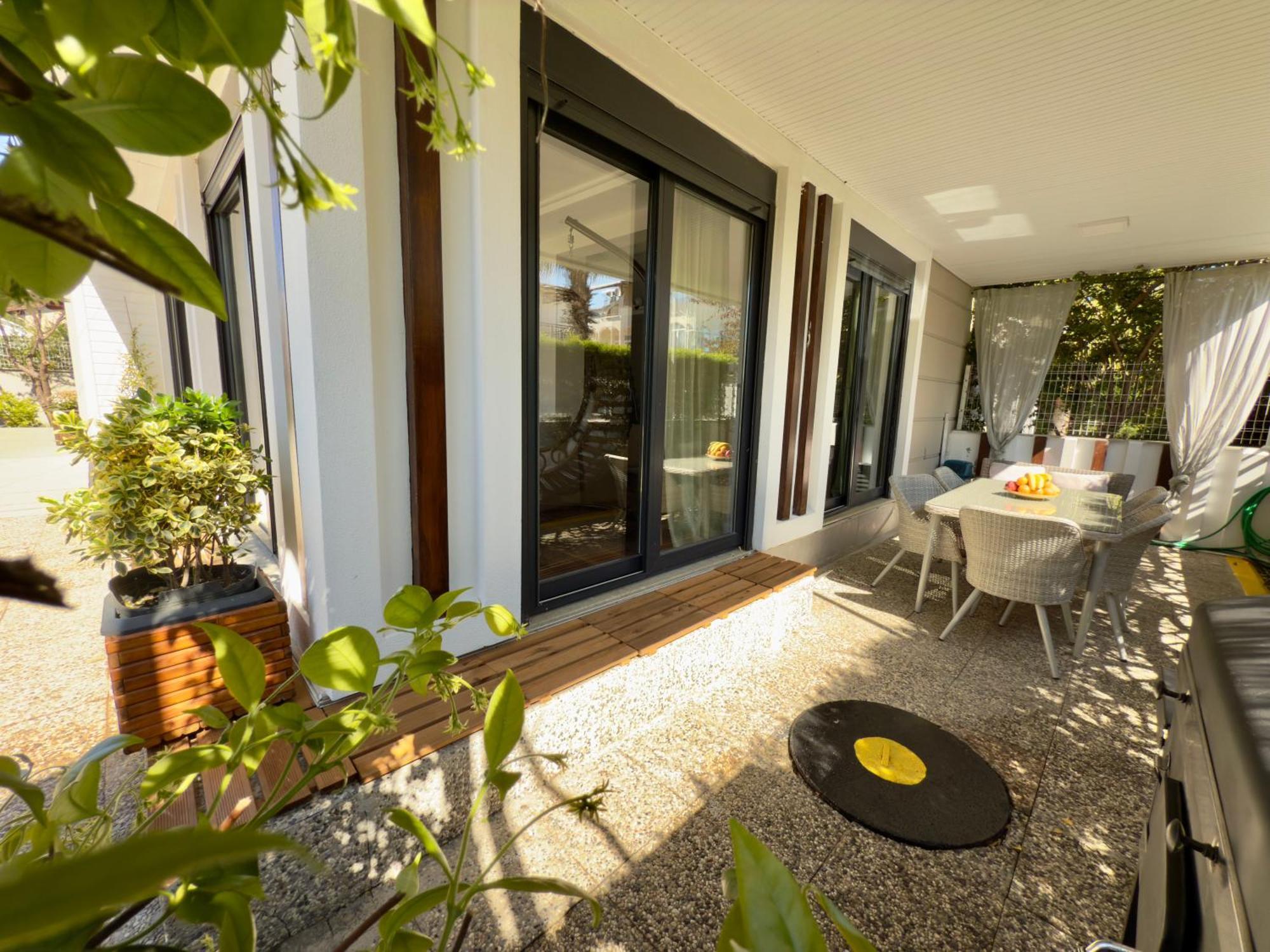 Villa Annabell1 With Swimming Pool And Jacuzzi, 3 Floors 贝莱克 外观 照片
