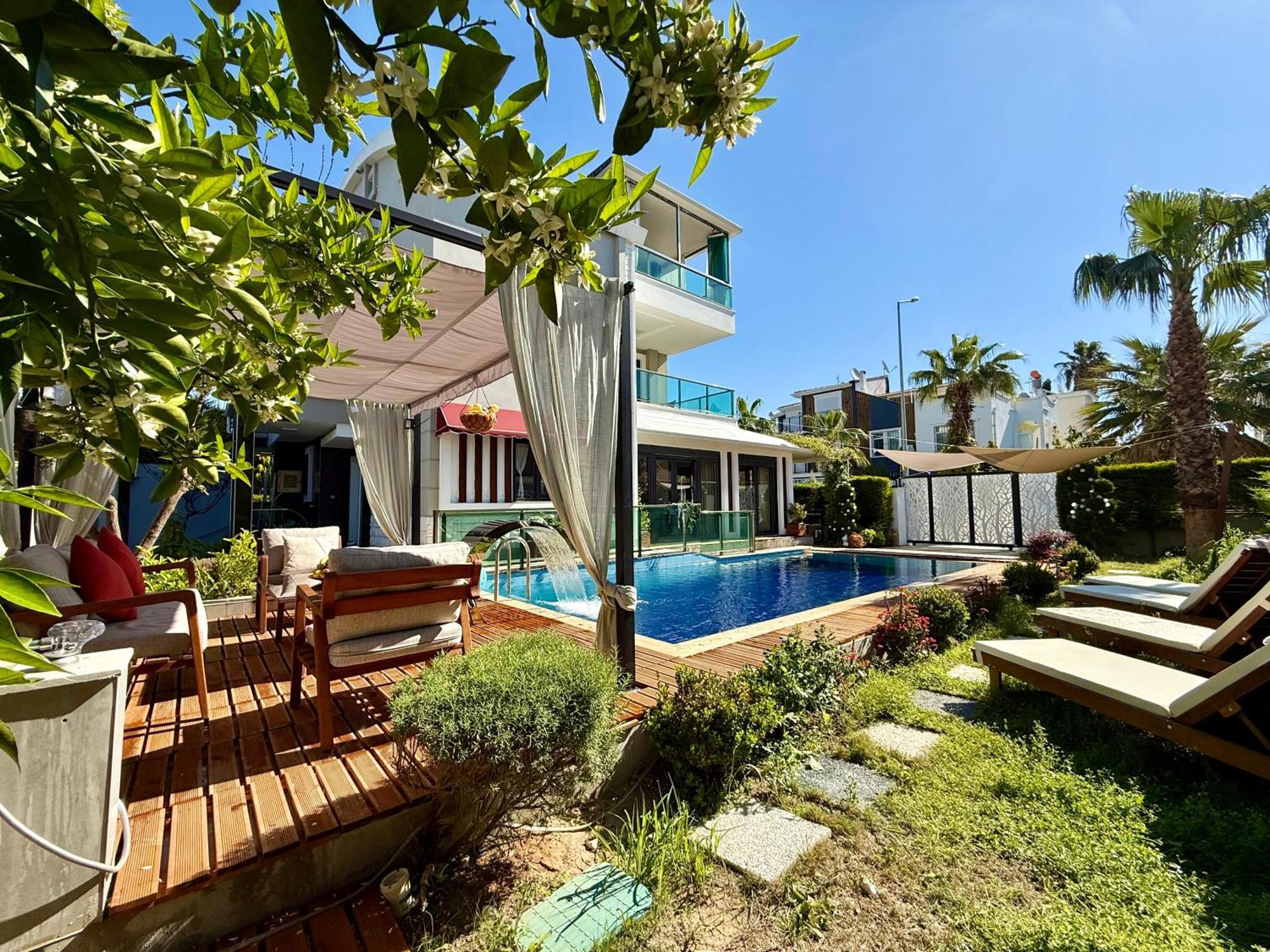 Villa Annabell1 With Swimming Pool And Jacuzzi, 3 Floors 贝莱克 外观 照片